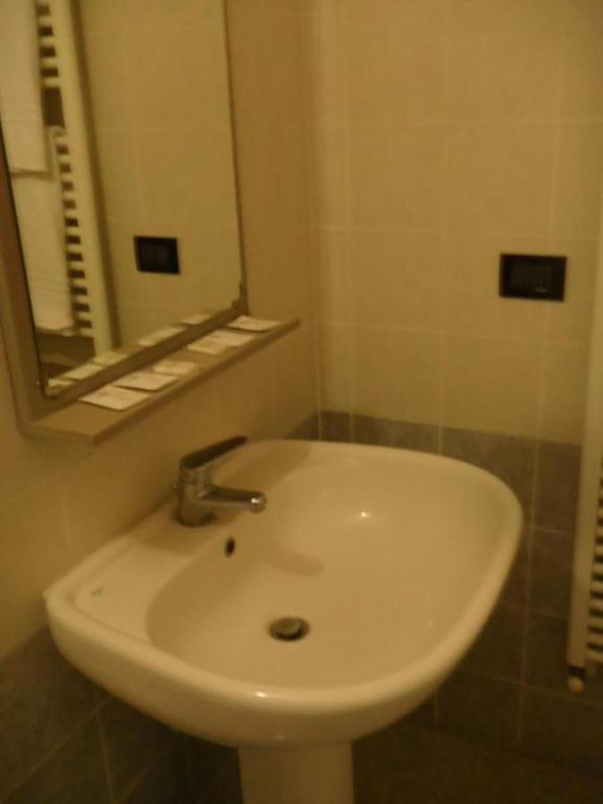 Locanda Del Centro Cambiano Esterno foto
